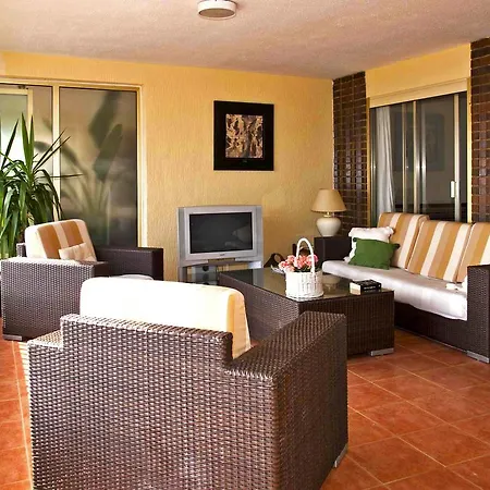Beach & Pool *